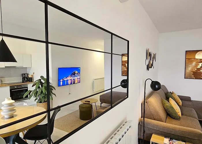 Sea View Spacious Archipelago 아파트 *